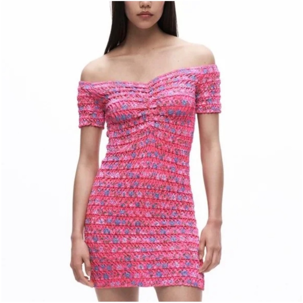 NWT  ZARA Hot  Pink Floral Smocked  Stretch Off Shoulder   Mini Dress Size L - Picture 11 of 13